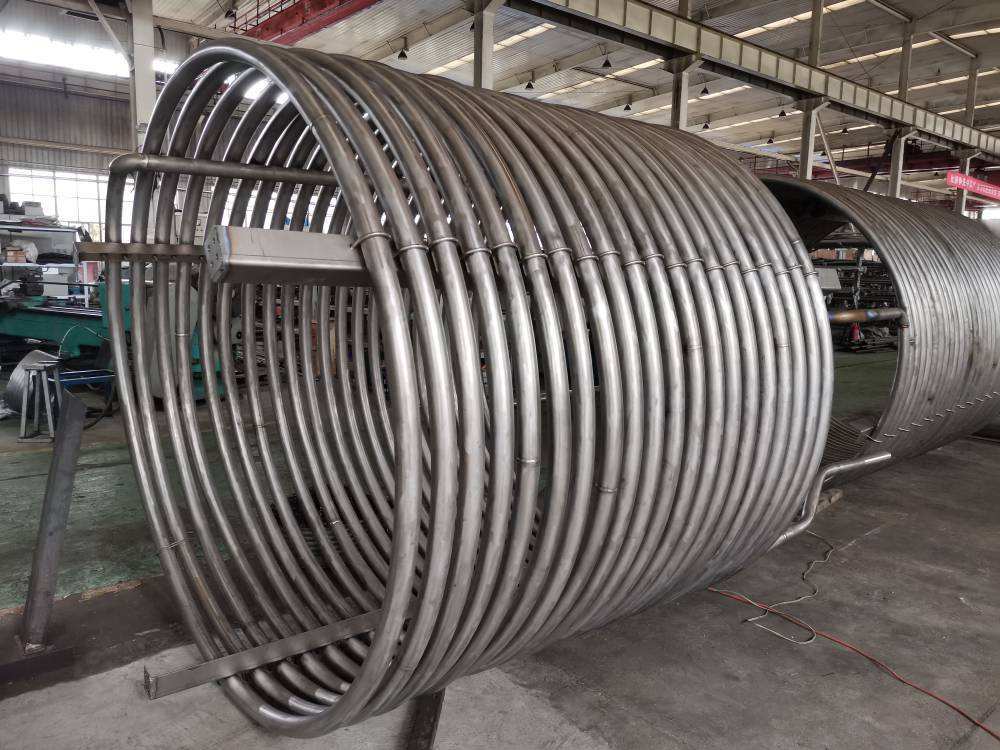 相比传统应用工艺具备加工精度高、效率高等优势