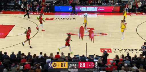 杜兰特倾力对决火箭 湖人需更强势应对挑战