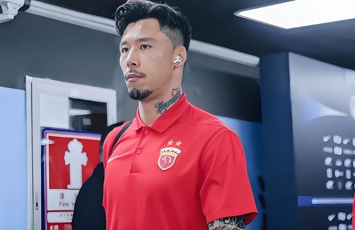 斯卢茨基执教申花面临多重挑战 足协杯成关键突