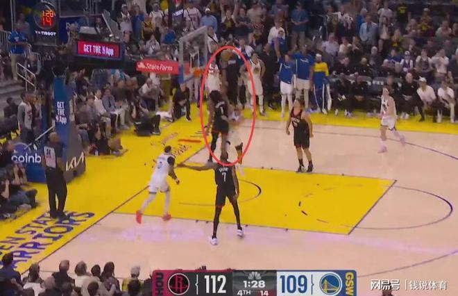 火勇大战最后两分钟三次漏判成胜负关键